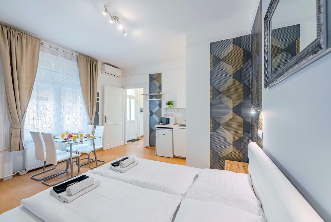 Parking, Ac, Wifi 2 Room Apartment In The Center Budapest Exterior foto